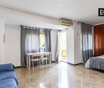 valencia, Valencian Community 46004 - Photo 3