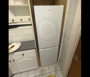 Room in a Shared House, Quebec Road, IG1 - Photo 5