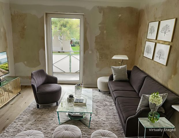 Nur noch tapezieren oder streichen und einziehen: schicke 2-Zimmer-Wohnung mit Balkon in Altwetter! - Photo 1