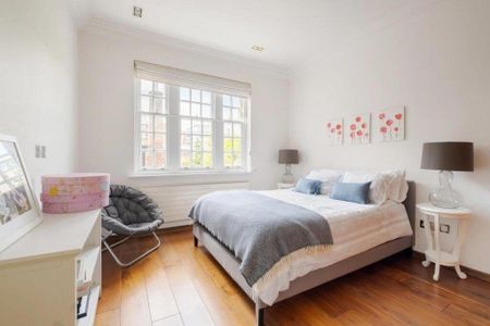 6 bedroom terraced house to rent - Photo 4