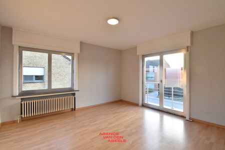 Ruime halfopen woning met grote tuin - Photo 5