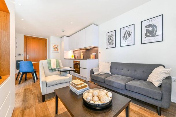 Studio to rent - Photo 1