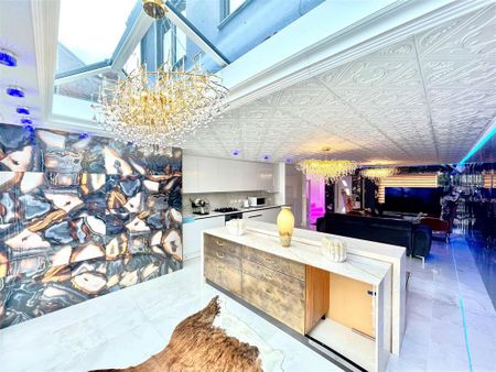 4 bedroom detached house to rent - Photo 5