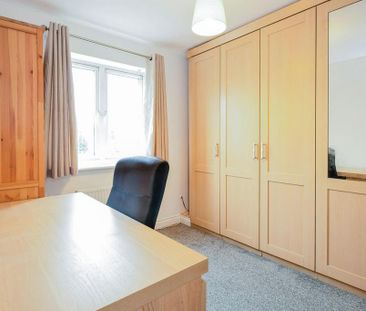 4 bedroom detached house to rent - Photo 5