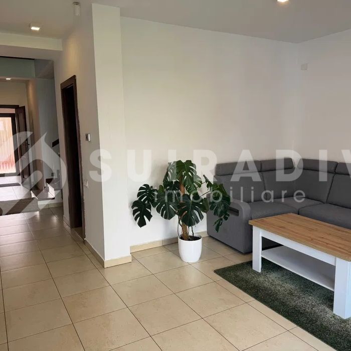 Casa individuala, complet dotata, curte de 300mp- Gheorgheni - Fotografie 1