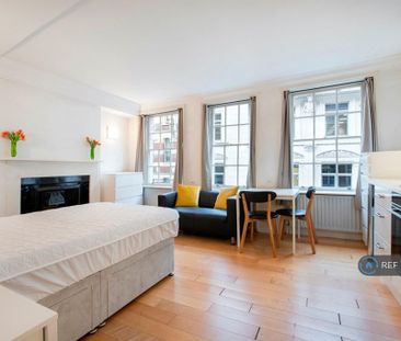 Studio to rent - Photo 2