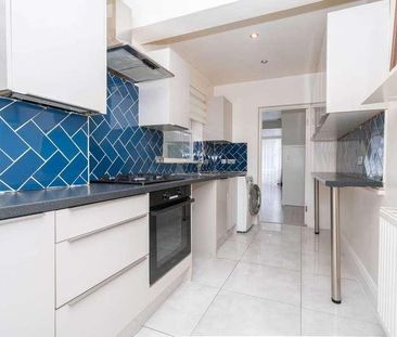 Harwoods Road, Wd, Watford, WD18 - Photo 2