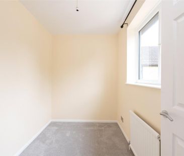 4 bedroom detached house to rent - Photo 6