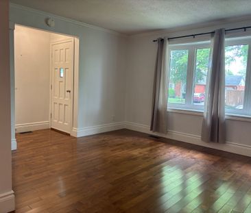 For Lease - 3857 Panama Court Unit# Upper unit, Niagara Falls, Ontario - Photo 3