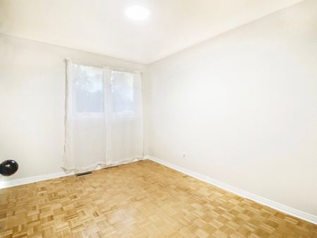7500 Rue Tunisie Brossard, QC J4W - Photo 4