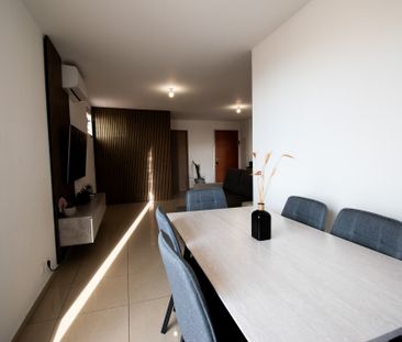 Location Appartement 5 pièces 90m² STE CLOTILDE 97490 - Photo 3