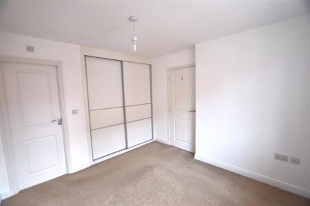 3 bedroom detached house to rent - Photo 4