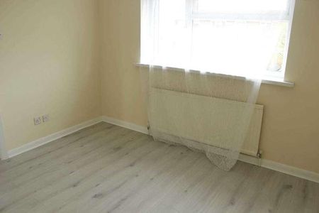 Nagle Grove, Rushey Mead, LE4 - Photo 4