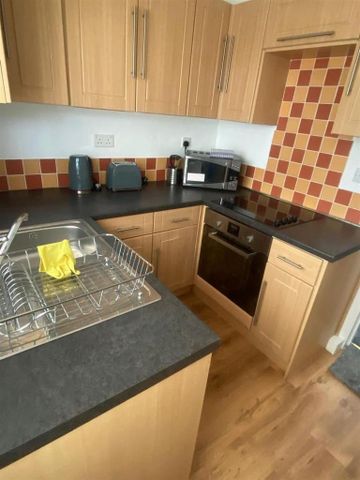 2 bedroom apartment to rent - Photo 5