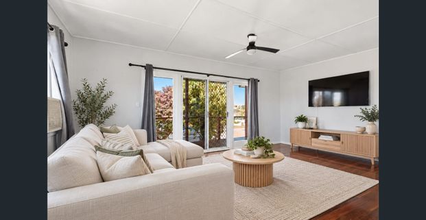 3 Bed + Office, Great Storage - Walk to Bus, Rail & Schools - Photo 1