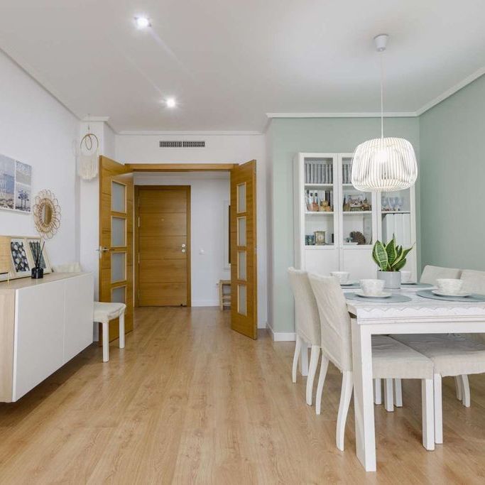 3 room luxury Apartment for rent in Valencia - Photo 1