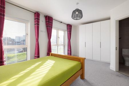 11 Edenbrook Grove Citywest Dublin 24 - Photo 3