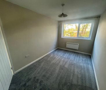 2 Bed Flat, Moorfield Court, B73 - Photo 2