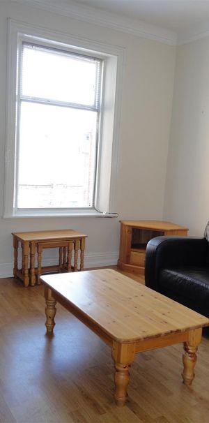 St. Georges Terrace, Jesmond, Newcastle Upon Tyne - Photo 1