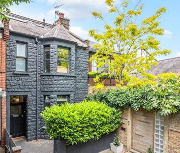 4 bedroom terraced house to rent - Photo 5