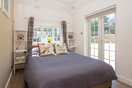 5 bedroom detached house to rent - Photo 5