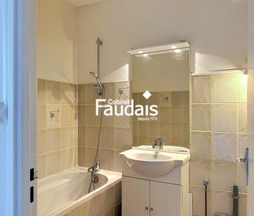 Location Appartement 4 pièces 73m² ST LO 50000 - Photo 5