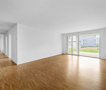 mit Geschirrspüler, 2 Badezimmer, gedecktem Balkon und vielem Mehr! - Foto 1