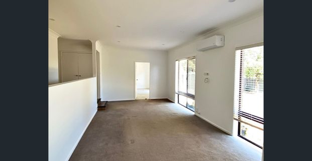 Large Family Home - Photo 1