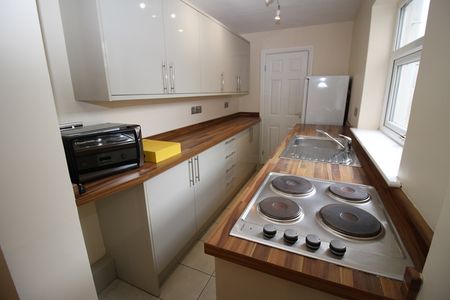 10 Linton Street - Photo 5