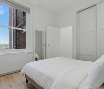 2 bedroom flat to rent - Photo 4
