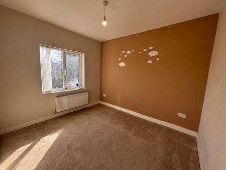 2 bedroom semi-detached house to rent - Photo 3