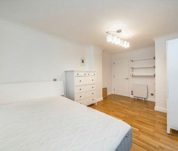 Arnhem Place Canary Wharf, E14 - Photo 4