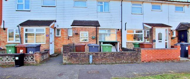 Byron Avenue, Borehamwood WD6, London - Photo 1