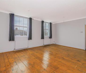 3 bedroom apartment to rent - Photo 3