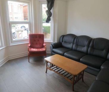 Bedroom Detached House In Winton, BH9 - Photo 2