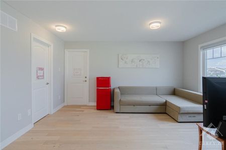 For Lease - 701 Brittanic Road, Kanata, Ontario - Photo 2