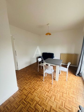 Location Appartement 2 pièces 44m² - Photo 2