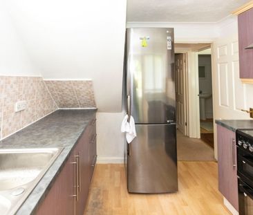 2 Bedroom Maisonette on Surrey Road - Photo 6