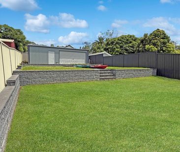 Family home with large shed - Prime Location in Toronto - Photo 4