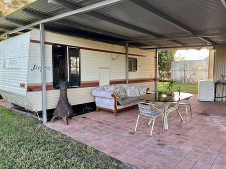 1 Bedroom Studio FREE ELECTRICITY AND WATER AVAILABLE 30/11/25 - Photo 5