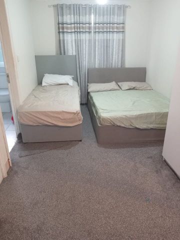 Room in a Shared House, Victoria Road, IG11 - Photo 2