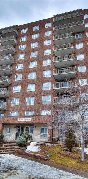 Appartement Montréal (Ahuntsic-Cartierville) À Louer - Photo 1