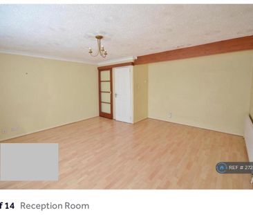3 bedroom maisonette to rent - Photo 1