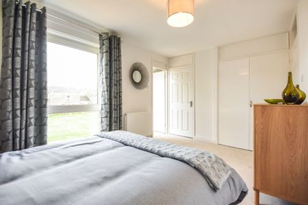 Olive Close - Photo 4