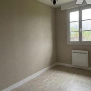 A LOUER MAISON CENTRE LA GUERCHE DE BRETRAGNE - Photo 2