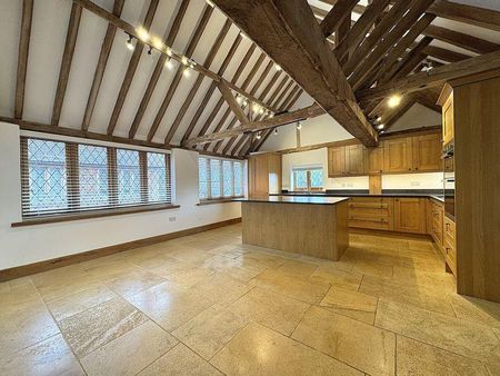 2 bedroom property to rent - Photo 3