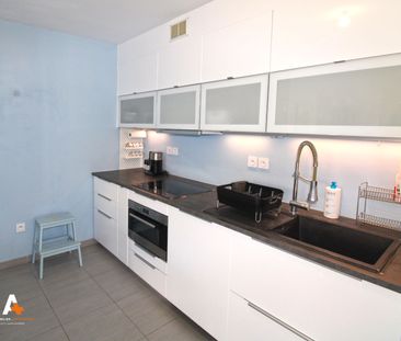 Location Appartement 3 pièces 56m² MARSEILLE 4ème - Photo 5