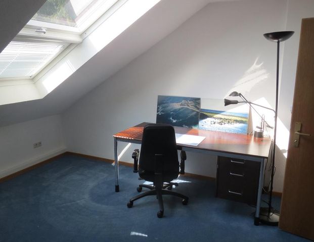Sehr schöne, möblierte 3 Zimmer-Wohnung, am neuen Kurpark, in Bad Soden - Photo 1