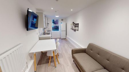 10 bedroom house to rent - Photo 3