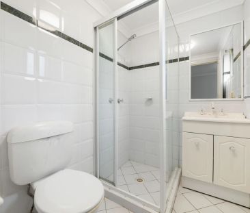 Well Designed Apartment in Prime Location - Photo 2